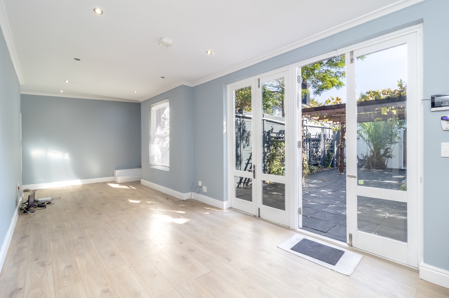 To Let 2 Bedroom Property for Rent in Claremont Western Cape